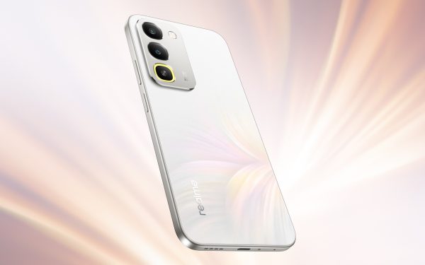 realme C100 chính thức ra mắt: Siêu pin Titan 8000mAh đột phá trong phân khúc phổ thông với khả năng “sạc một lần, dùng 2 ngày”