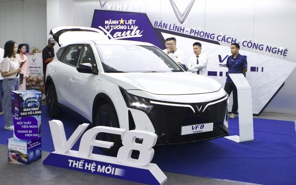 VinFast VF 8 thế hệ mới nhận cọc: Ưu đãi 51 triệu đồng trong 8 ngày