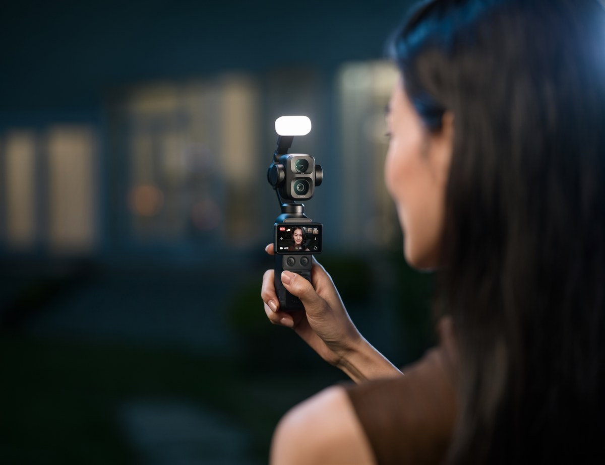 DJI Osmo Pocket 4 Pro ống kính kép mang đến trải nghiệm quay chụp linh hoạt cho nhà sáng tạo