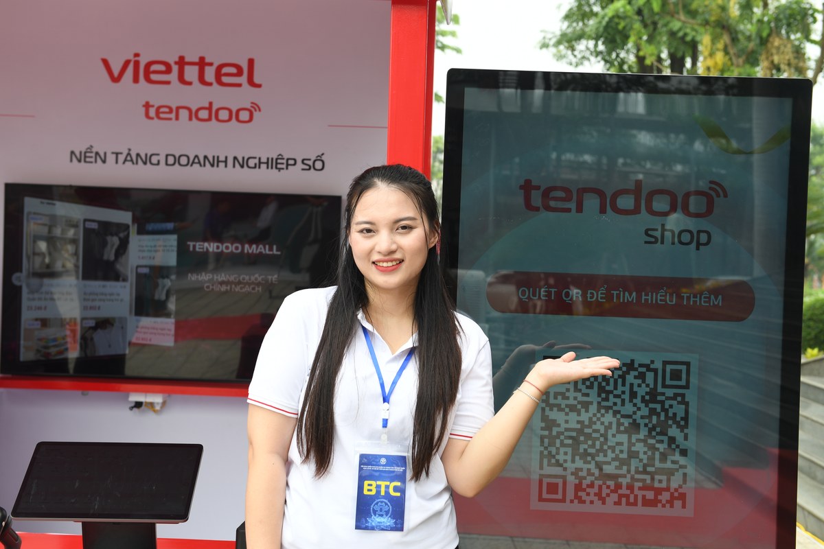 Đại diện Viettel giới thiệu mô hình chuyển đổi số với 3 trụ cột cho Hà Nội