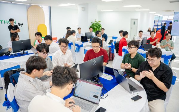 Viettel lần đầu mở 96 GPU h200, 12 đội AI Việt có thể làm gì?