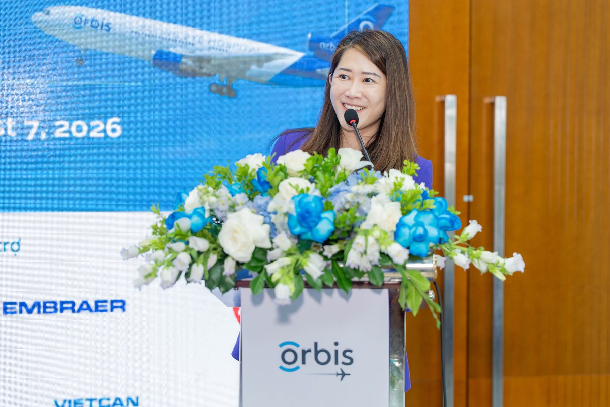 Bà Ee-Hui Tan, Giám đốc Khai thác của FedEx Việt Nam và Campuchia phát biểu tại sự kiện