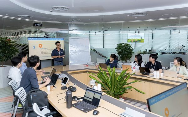 Viettel mở dữ liệu thực tế cho thí sinh tranh tài