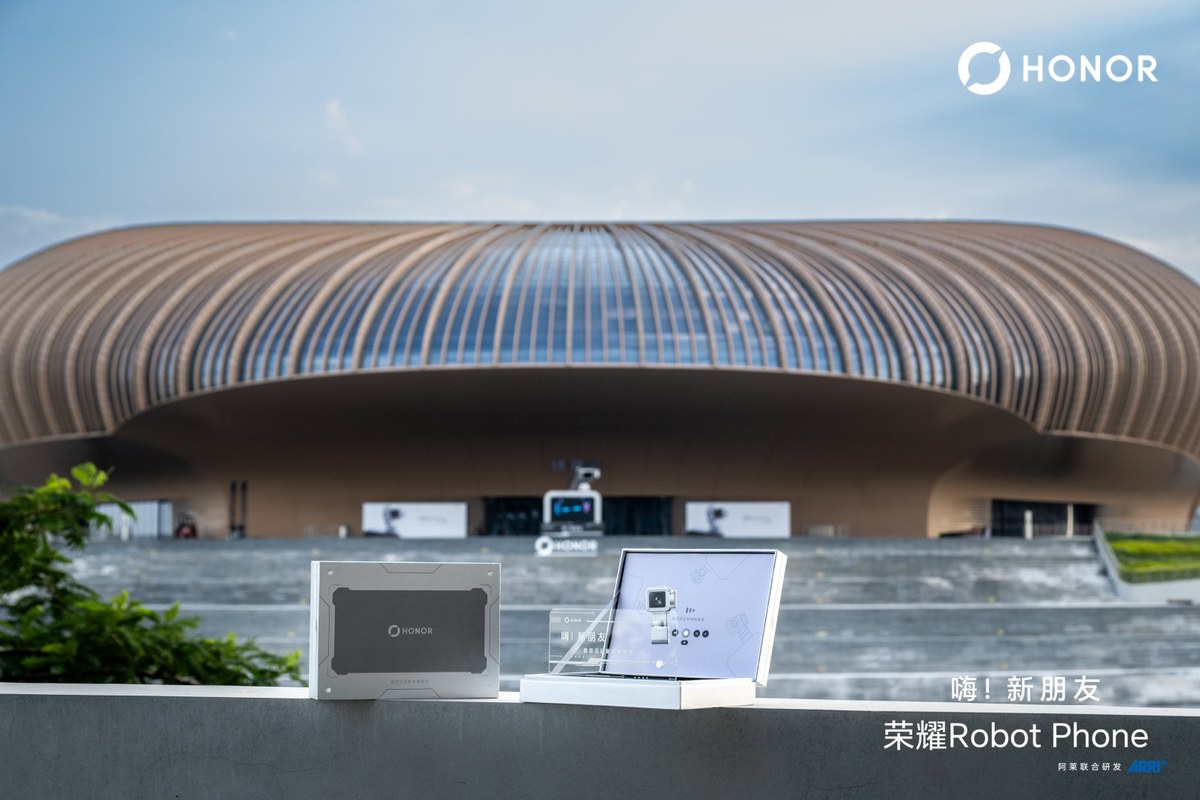 HONOR ra mắt Robot Phone với khả năng quay phim AI tiên tiến