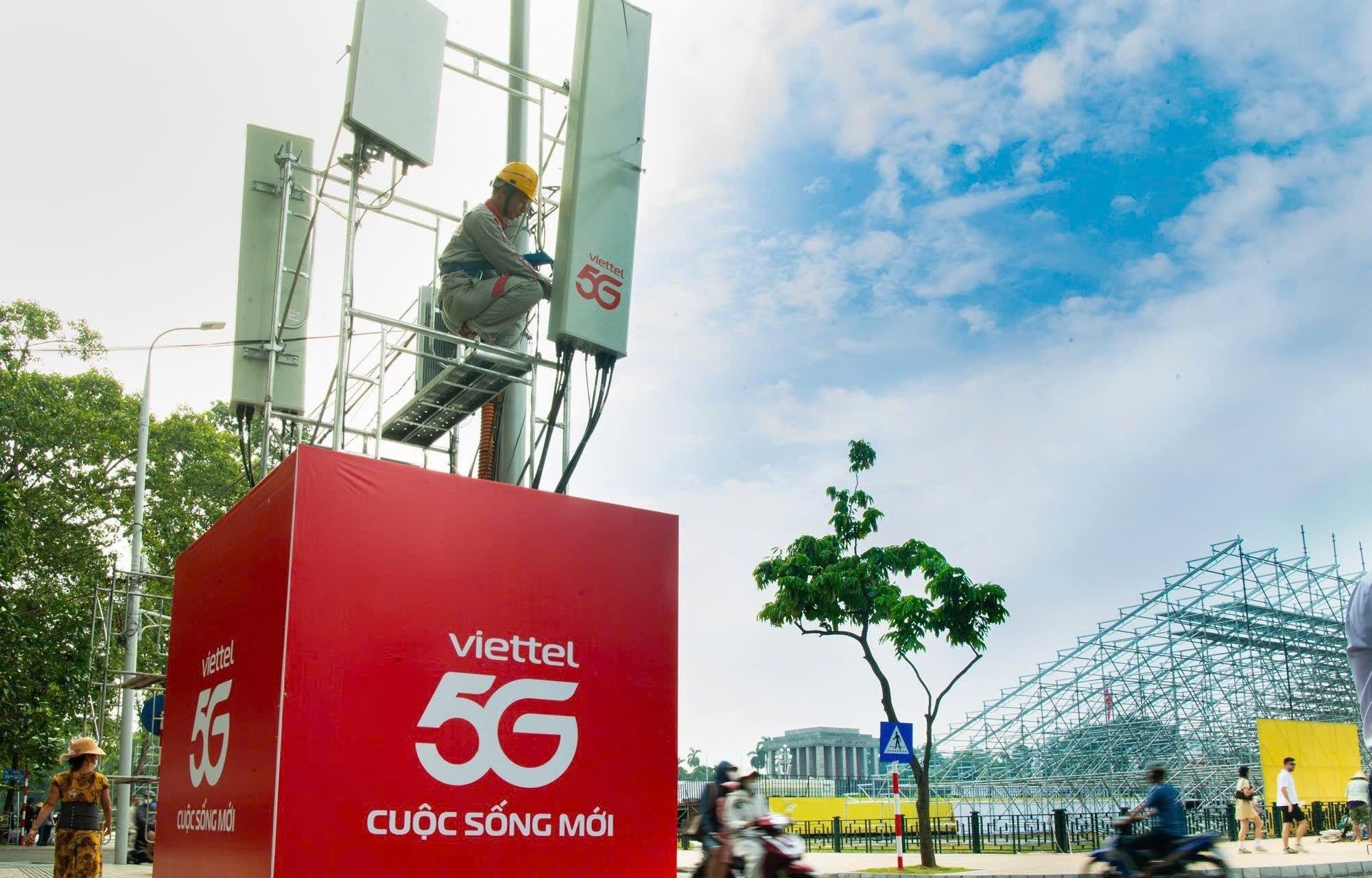 Viettel dự kiến hoàn thành khoảng 50.000 vị trí trạm 5G trong năm 2026, phủ 97% dân số. Ảnh: Viettel