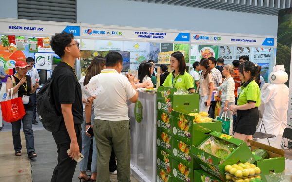 Nông sản Việt tìm đường vào Singapore qua chợ đầu mối trực tuyến