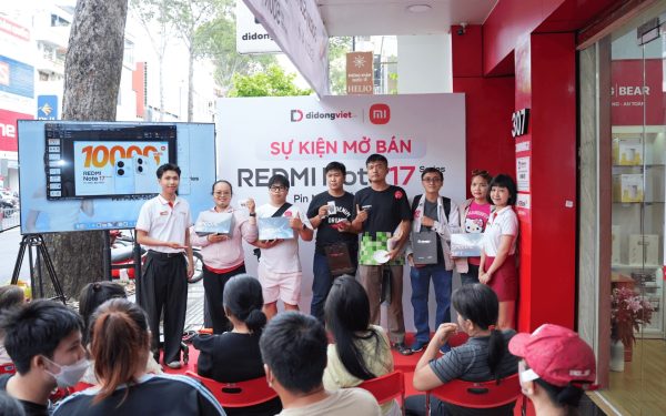 Tín đồ công nghệ hào hứng trải nghiệm REDMI Note 17 series tại Di Động Việt