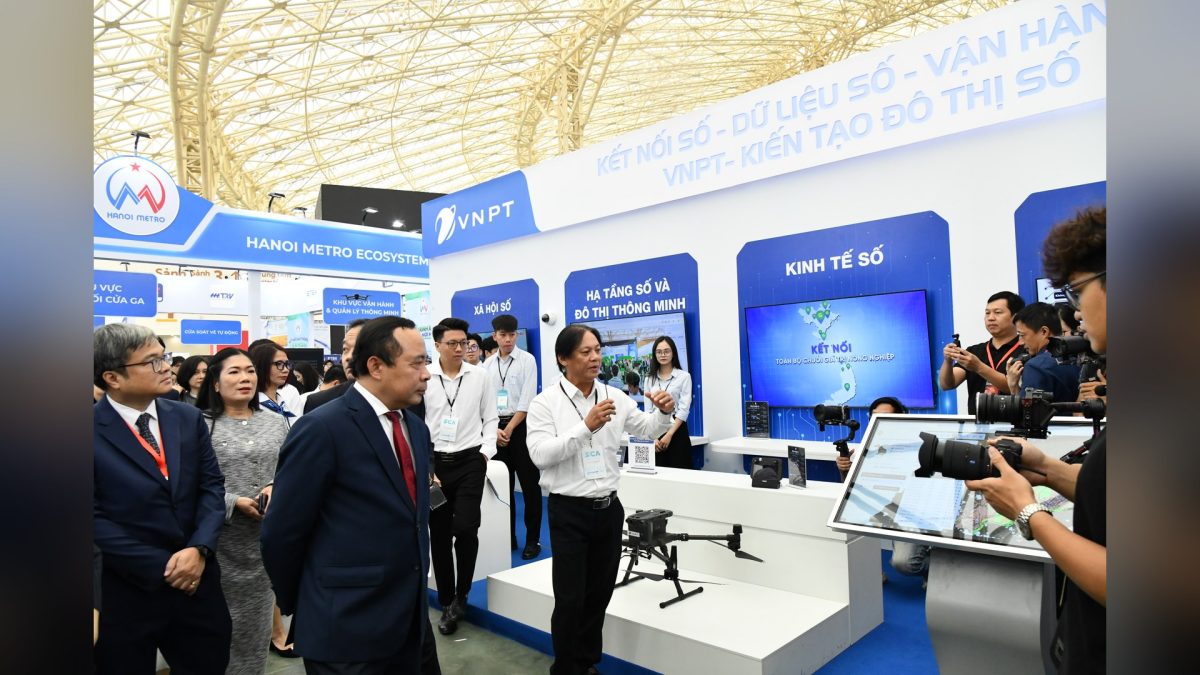 Thiết bị bay UAV của nền tảng UAV VNPT được giới thiệu tại Smart City Asia 2026